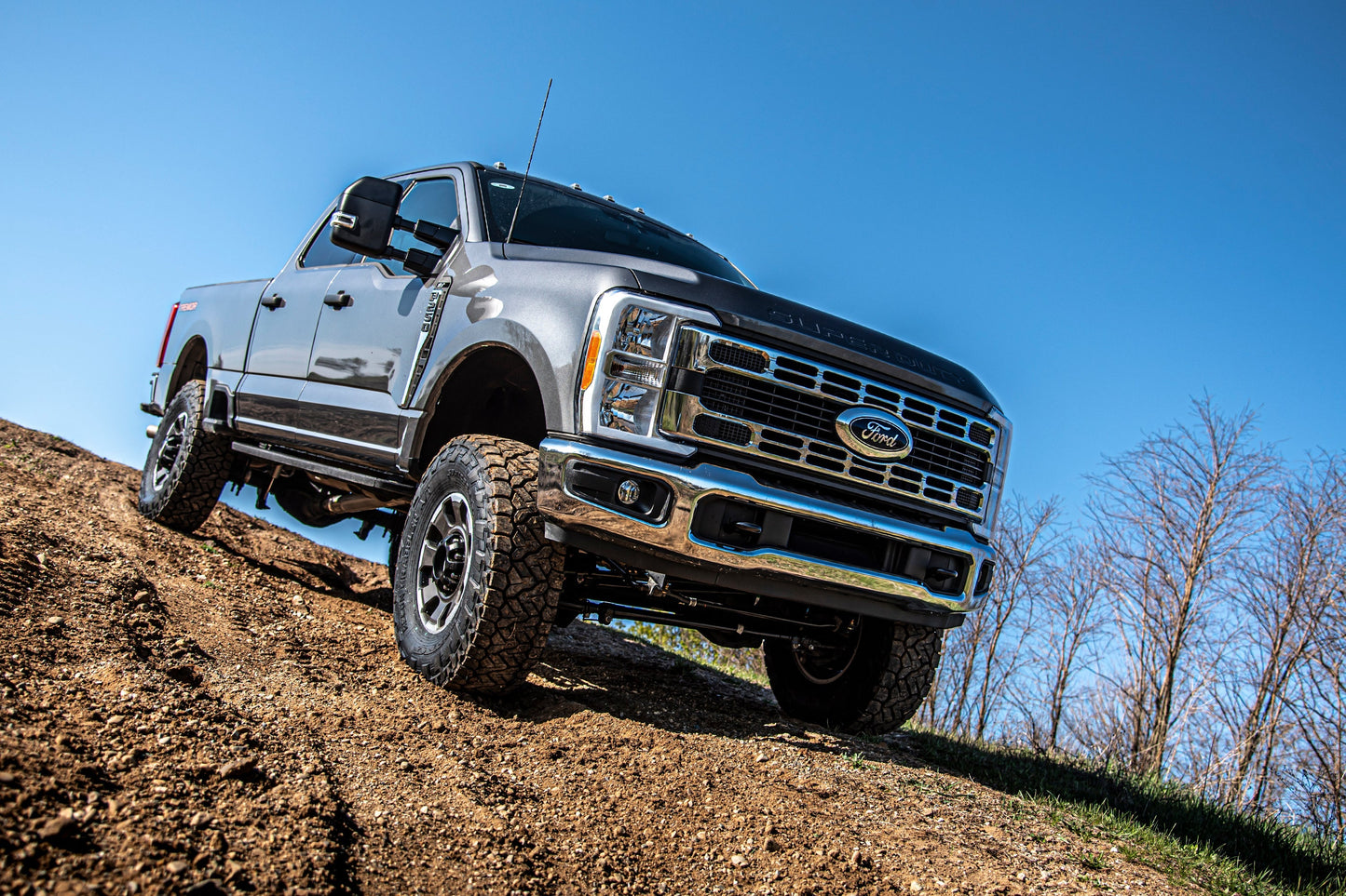5 Inch Lift Kit w/ 4-Link | Ford F250/F350 Super Duty (23-25) 4WD | Gas